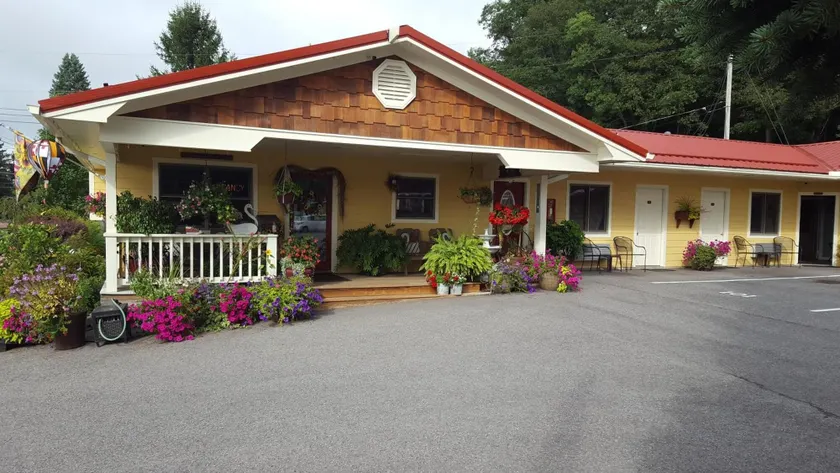 The Garrett Inn - Image 1