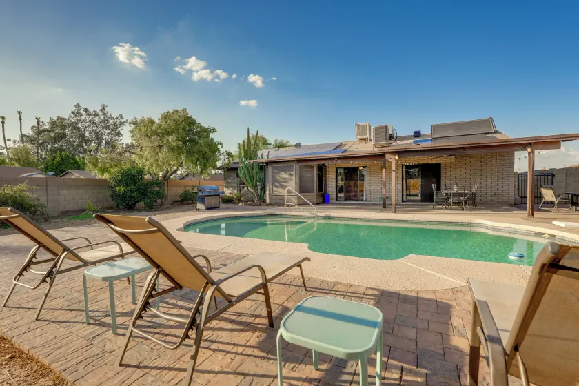 5 Mi to Asu: Tempe Home w/ Heated Pool & Fire Pit - Image 1