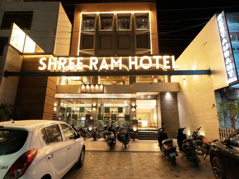 Shree Ram Hotel - Image 1