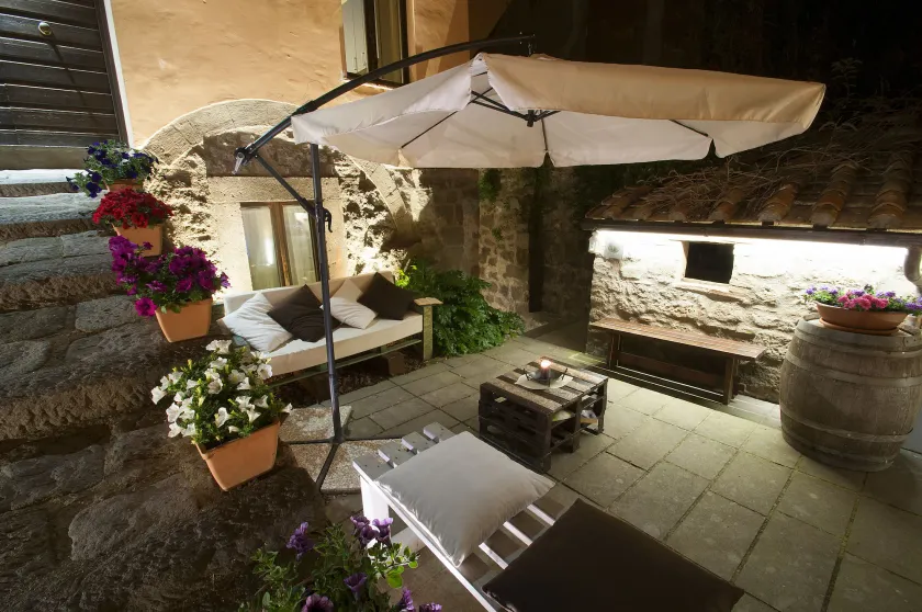 A Priori Guest House - Image 1