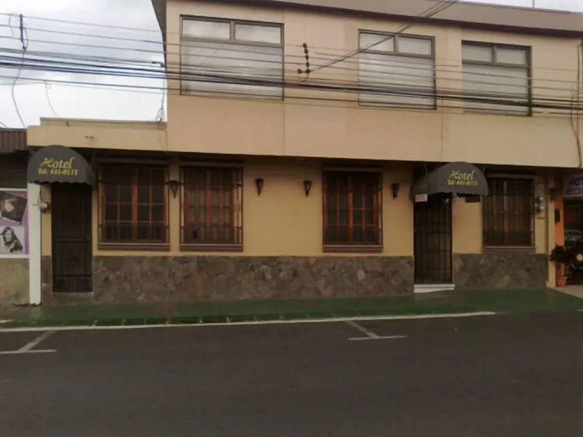 Charly's Place - Image 1