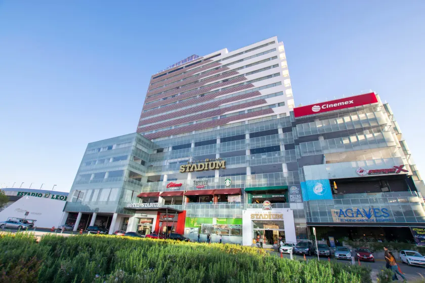 Hotel Stadium Leon - Image 1