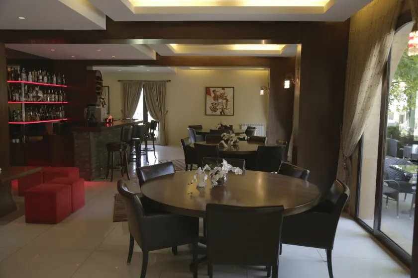 The Lodge Inn Hotel - Image 1