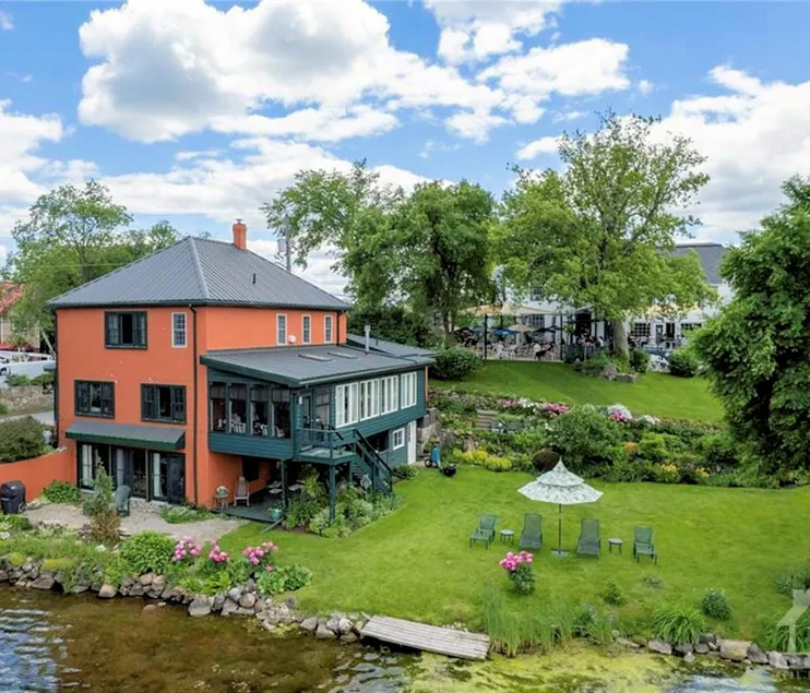 Upper Rideau Bed & Breakfast - Image 1