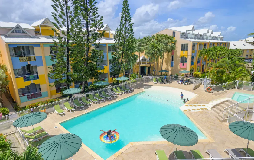 Canella Beach Hotel - Image 1