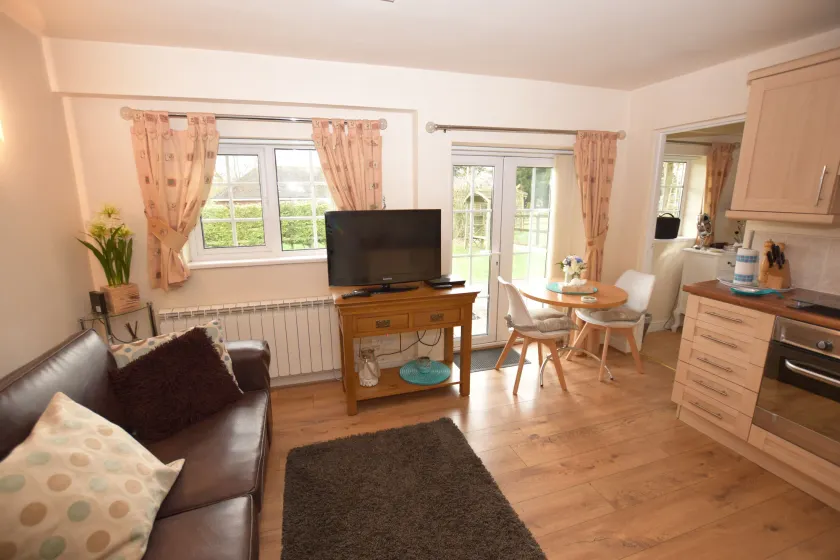 Little Rushbrook Cottages - Image 1