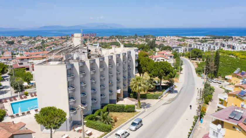 Moonstar Hotel - Image 1