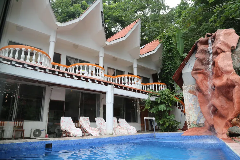 Hotel Coco Beach - Image 1