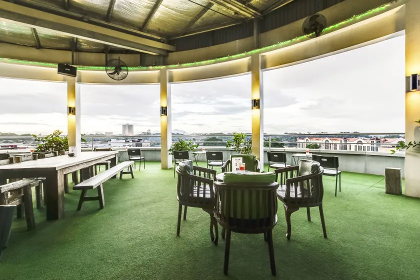 The LimeTree Hotel, Kuching - Image 1