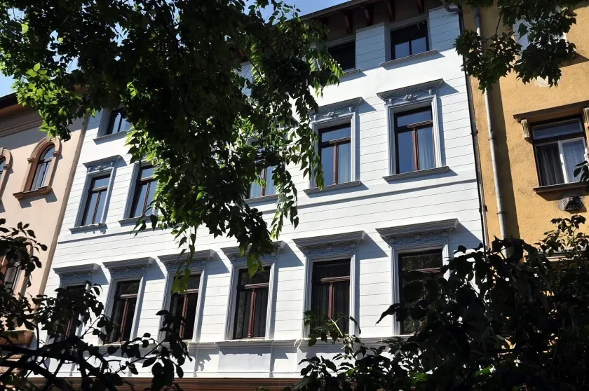 Váralja Home - Image 1
