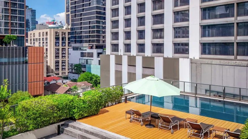 Oakwood Residence Sukhumvit 24 Bangkok - Image 1