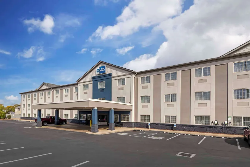 Best Western Louisville Airport Expo - Image 1