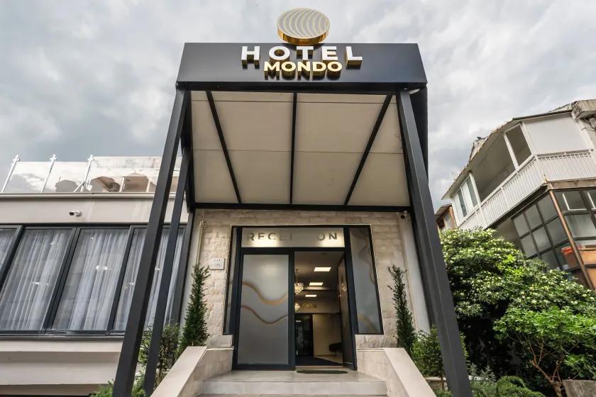 Hotel Mondo  - Image 1