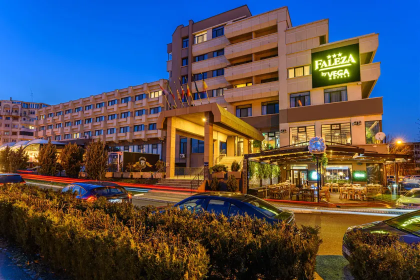Faleza Hotel by Vega - Image 1