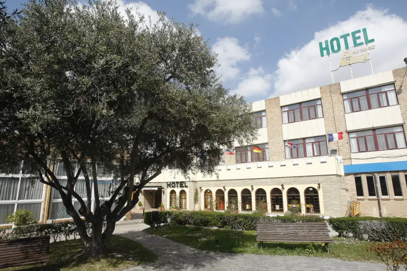 Hotel El Águila - Image 1