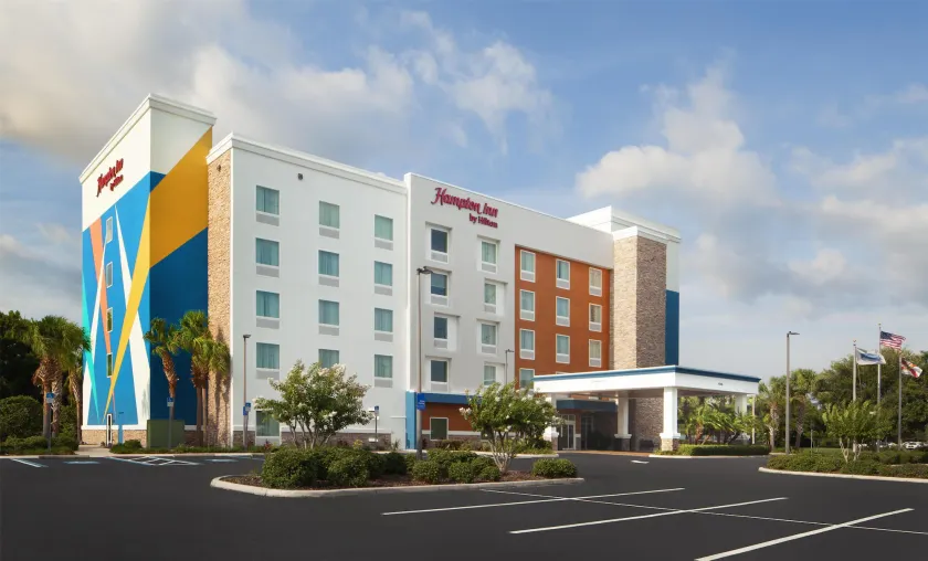 Hampton Inn by Hilton Tampa Fairgrounds Casino - Image 1