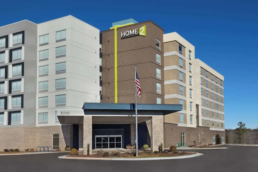 Home2 Suites by Hilton Durham University Medical Center - Image 1