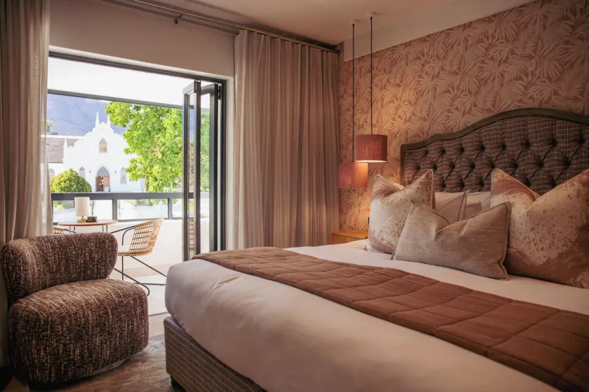 Le Petit Manoir Boutique Hotel - Image 1