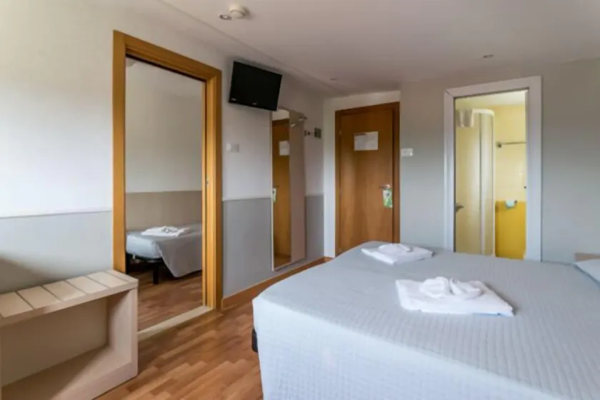 Hotel Stresa - Image 1