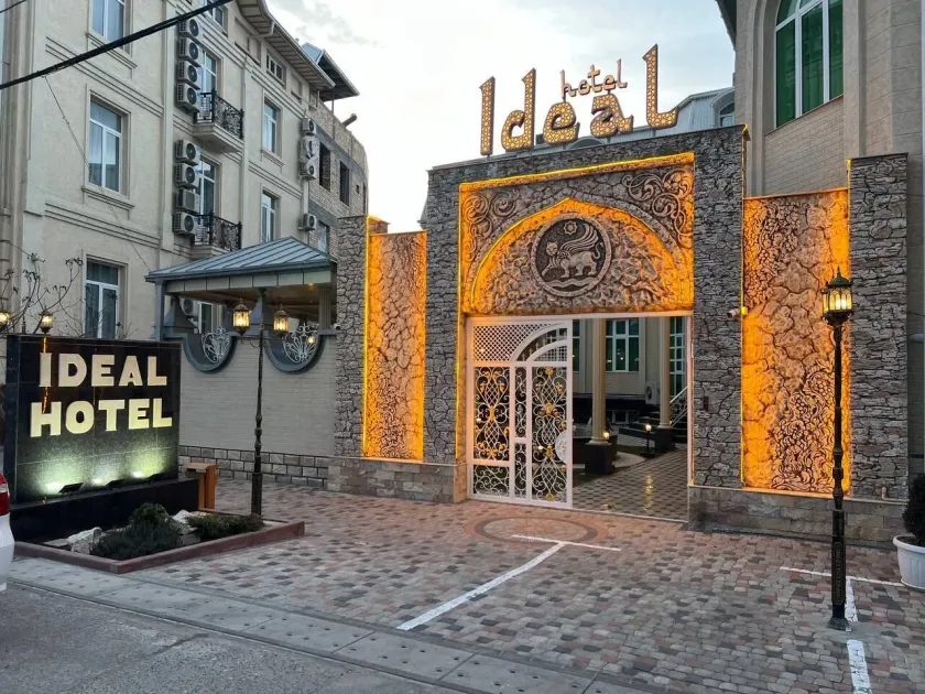 Ideal Hotel - Image 1