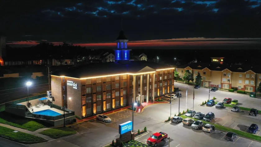 Sonesta Essential Hotels Overland Park - Image 1