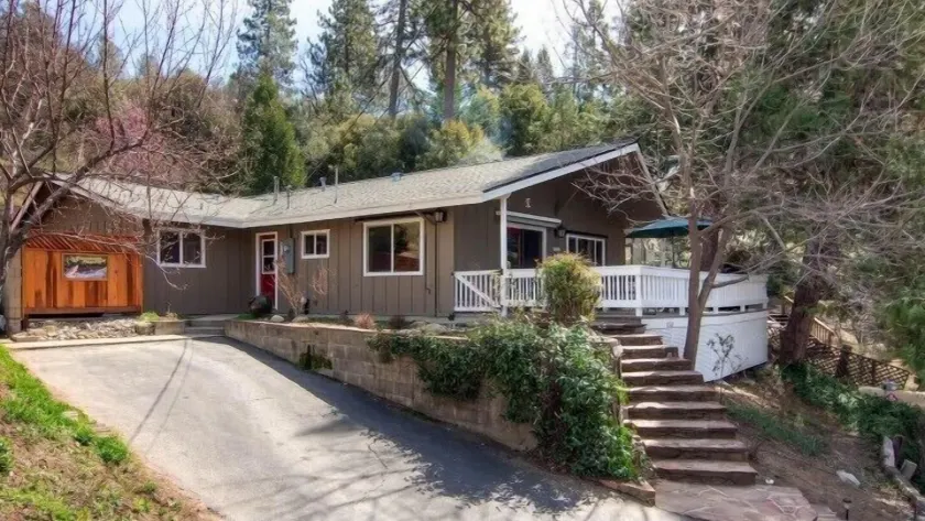 Keine Reinigungsgebühren! Whirlpool, WiFi, A / C, in der Nähe von Yosemite und dem Bass Lake! <br>Die Fischeroase nach Hause ... - Image 1