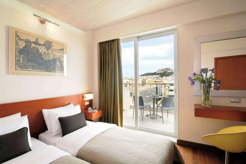 Dorian Inn - Sure Hotel Collection by Best Western - Image 1