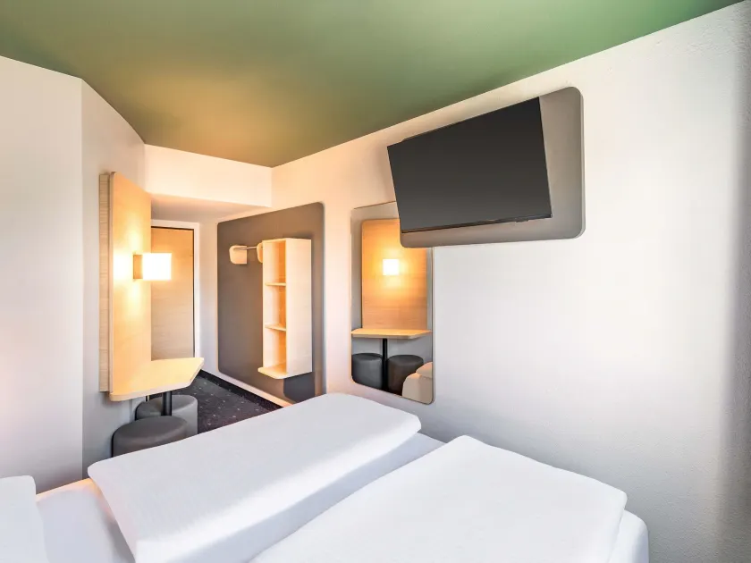 B&B HOTEL Hannover-Laatzen - Image 1