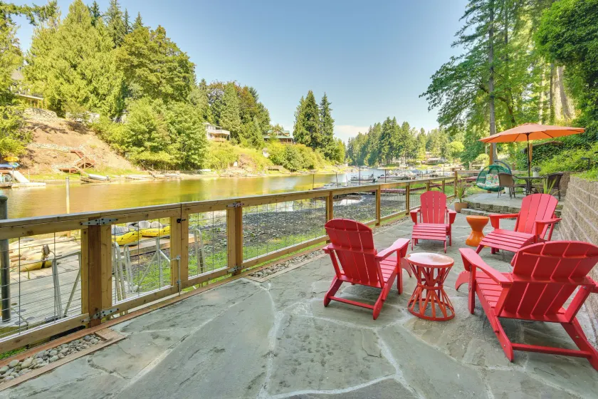 Waterfront Gem on Lake Saint Clair w/ Private Deck - Image 1