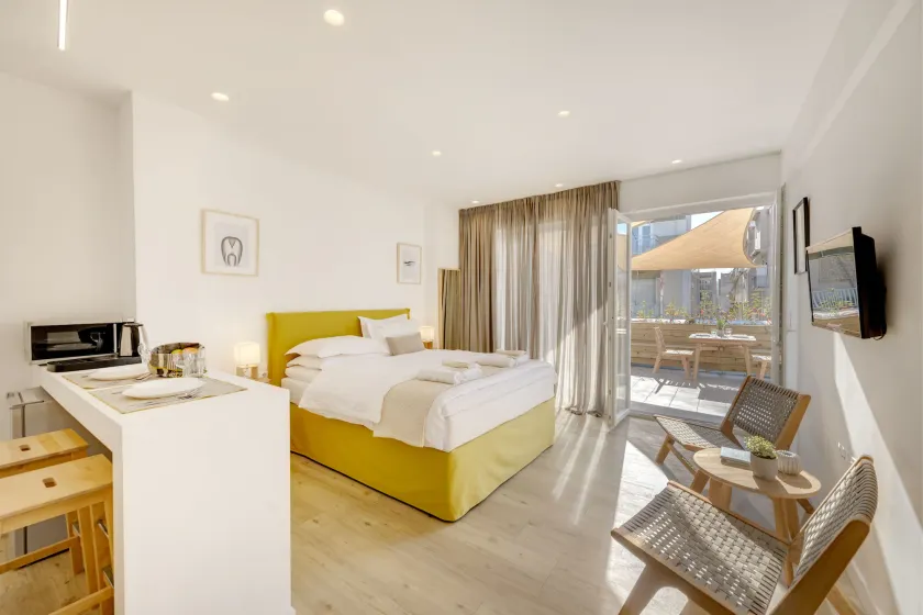 Maryflower Premium Apartments Piraeus - Image 1