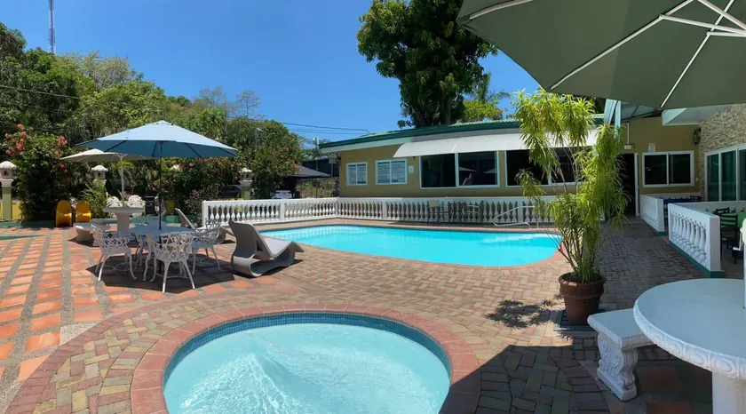 Hotel Manglares - Image 1