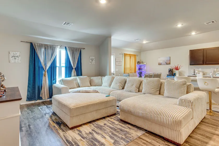 OKC Area Home: 22 Mi to Downtown - Image 1