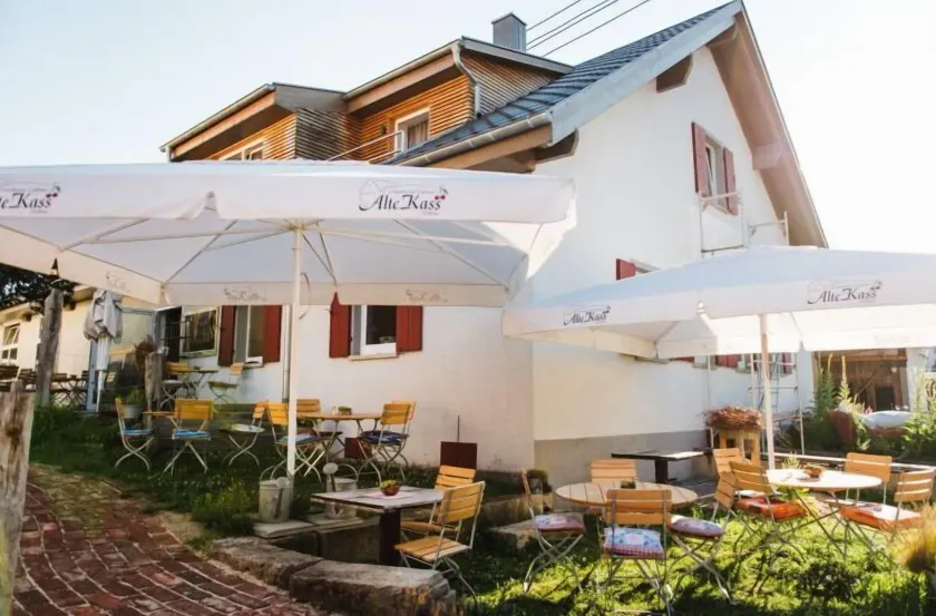 Alte Kass Hotel & Kaffeehaus - Image 1
