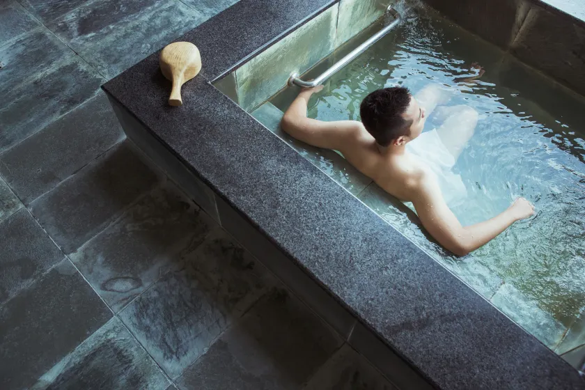 Muen Hot Spring Hotel - Image 1