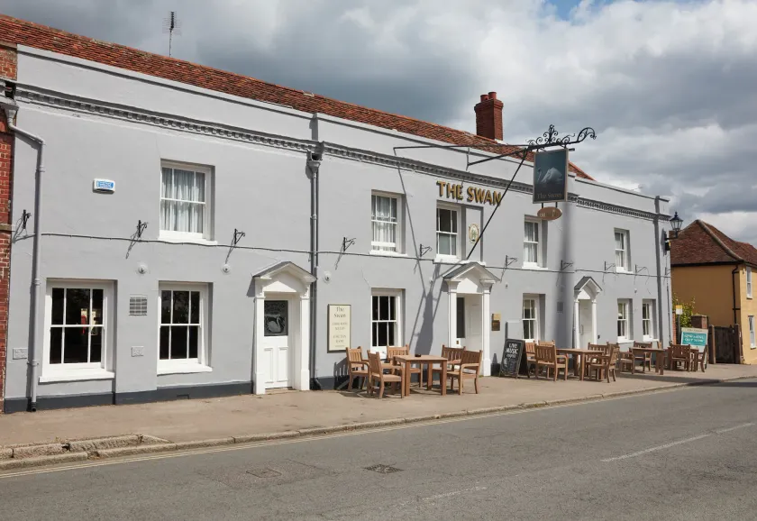 Swan Hotel by Greene King Inns - Image 1