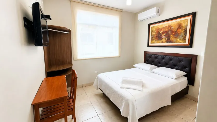 Rivera del Rio Hotel - Image 1