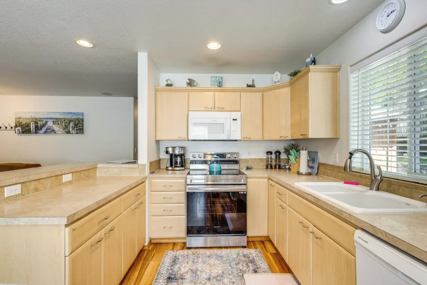 Half Mi to Beach: Rockaway Beach Home w/ Grill! - Interiør