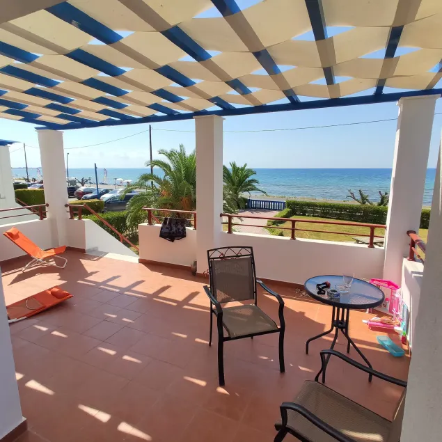 Luxurious Villa - Image 1