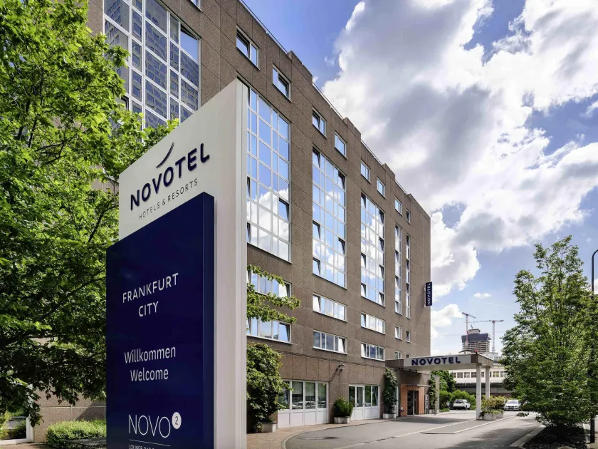 Novotel Frankfurt City - Image 1