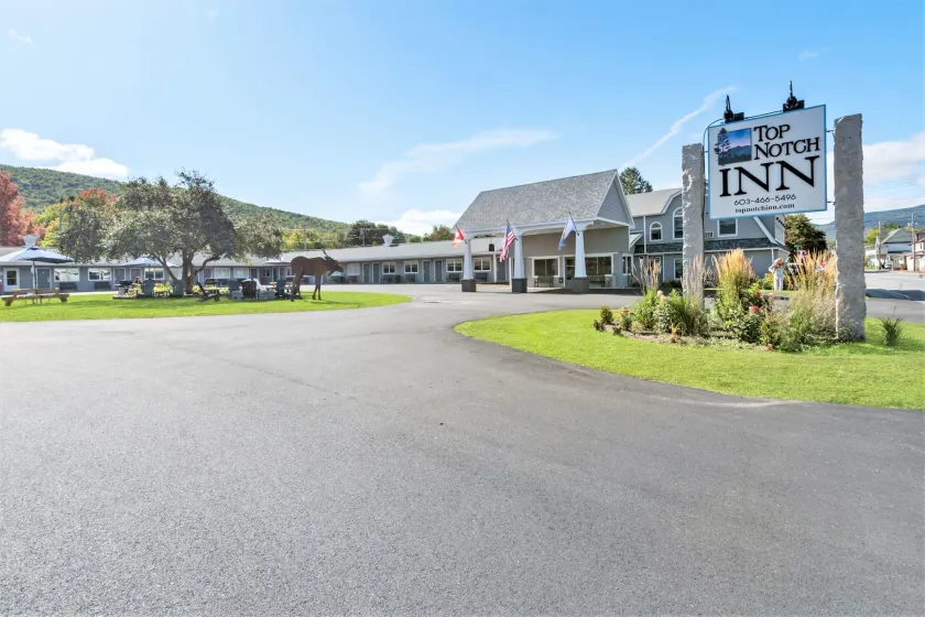 Top Notch Inn - Image 1