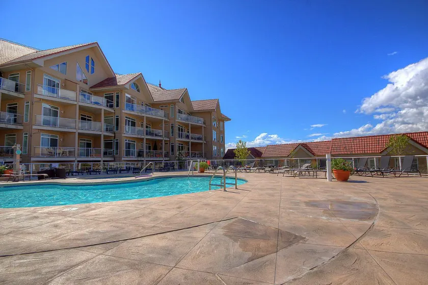Discovery Bay Resort by KVR - Image 1