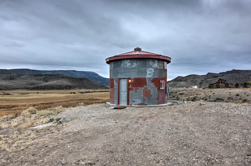 Unique Utah Tin Cabin w/ Mountain Views! - Image 1