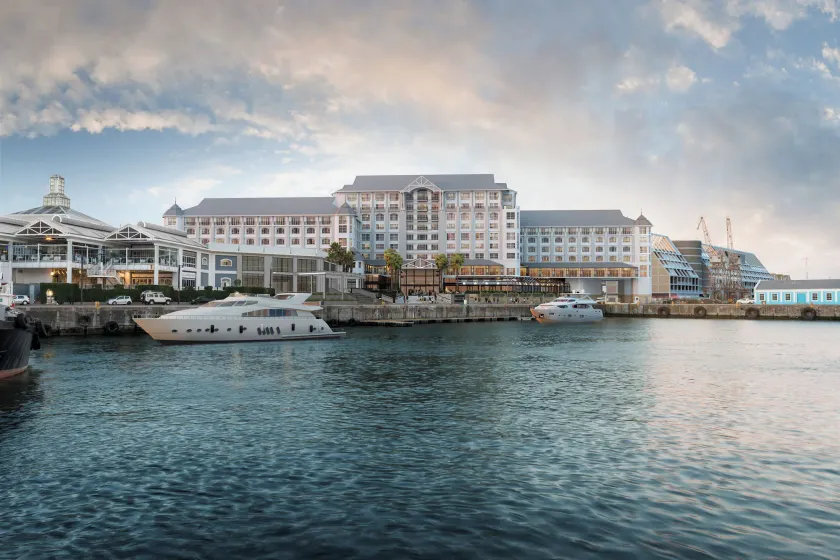 InterContinental Table Bay Cape Town by IHG - Image 1