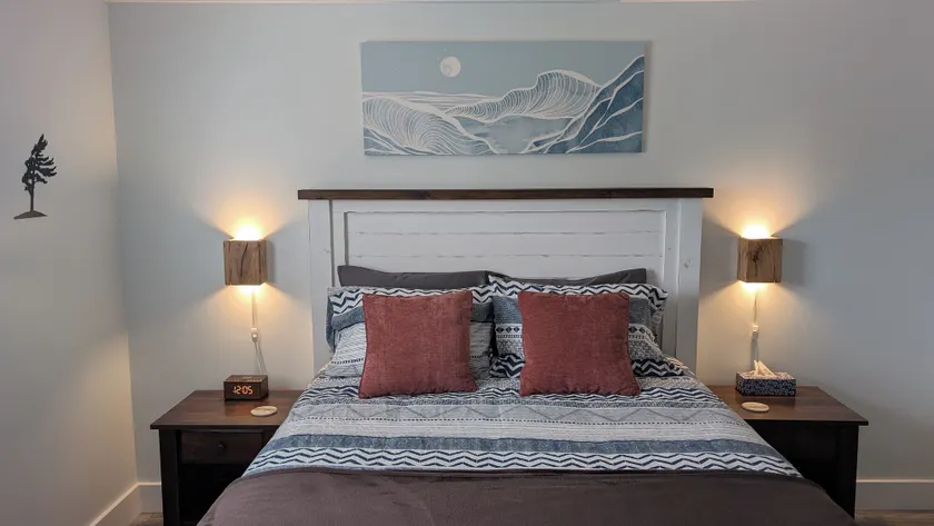 The Candlelight Inn - Image 1