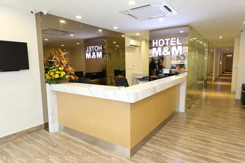 M&M Hotel - Image 1