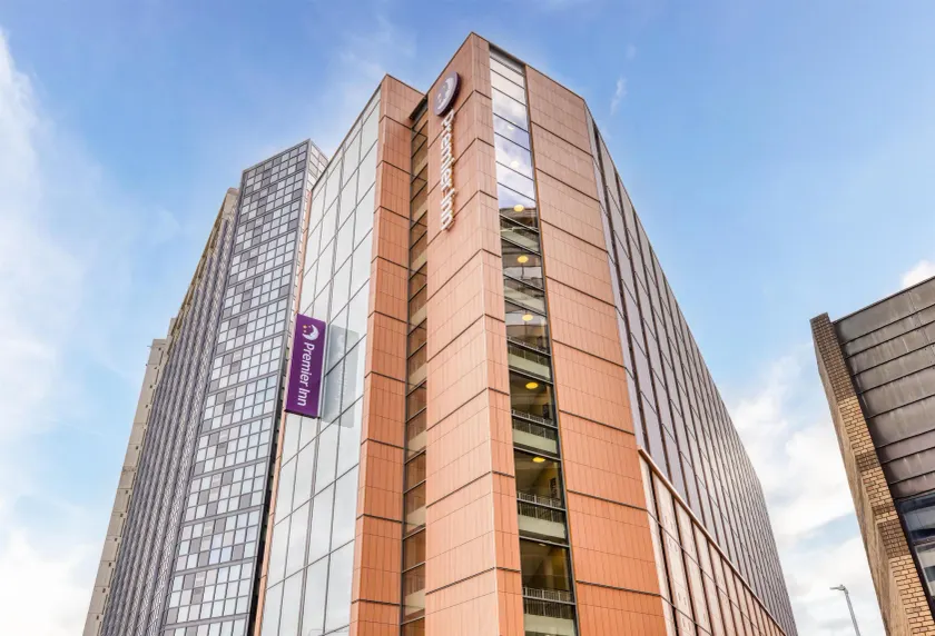 Premier Inn London Hammersmith - Talgarth Road - Image 1