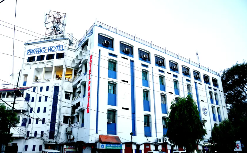 Hotel Prayag - Image 1