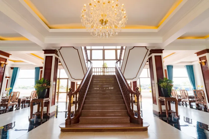 CHUONG DUONG HOTEL - Image 1