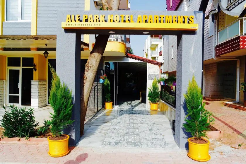 Ale Park Hotel Apartments - Image 1