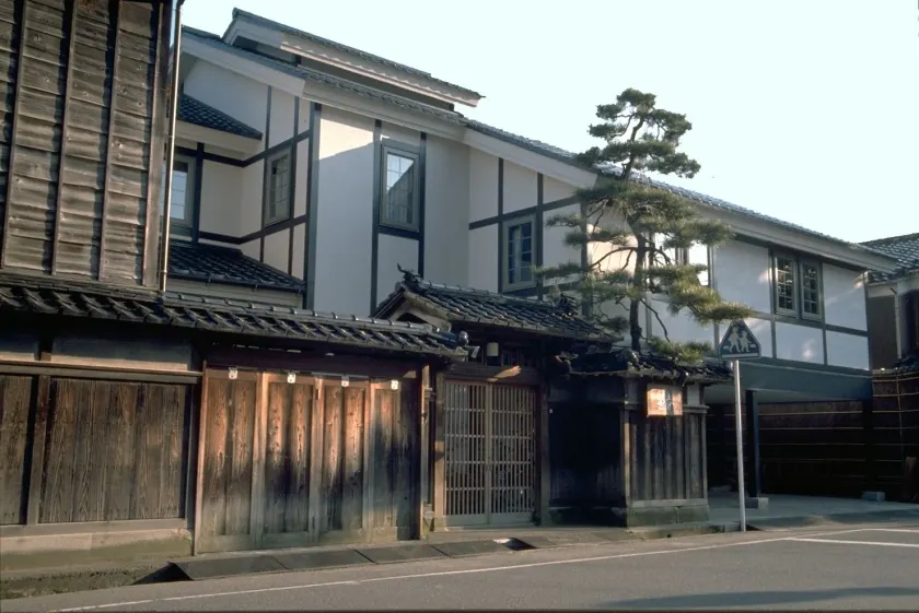 Camellia Inn Yukitsubaki - Image 1